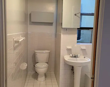 169 Avenue A - Photo Thumbnail 4