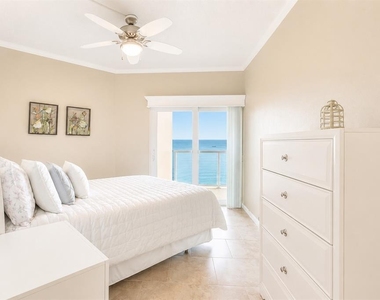 880 Mandalay Avenue - Photo Thumbnail 11