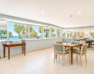 880 Mandalay Avenue - Photo Thumbnail 44