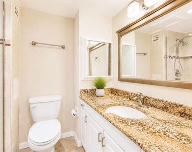 880 Mandalay Avenue - Photo Thumbnail 16