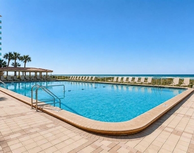 880 Mandalay Avenue - Photo Thumbnail 47