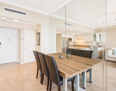 880 Mandalay Avenue - Photo Thumbnail 7