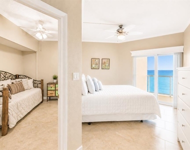 880 Mandalay Avenue - Photo Thumbnail 13