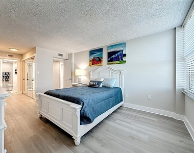 400 Island Way - Photo Thumbnail 24