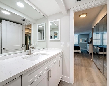 400 Island Way - Photo Thumbnail 29