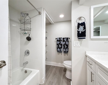 400 Island Way - Photo Thumbnail 30