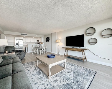 400 Island Way - Photo Thumbnail 21