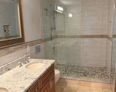 702 W Peninsular Street - Photo Thumbnail 10