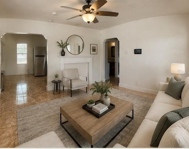 702 W Peninsular Street - Photo Thumbnail 3