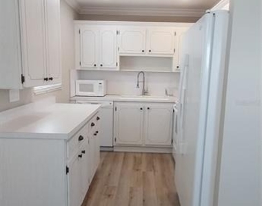 1811 Bedford Lane - Photo Thumbnail 5