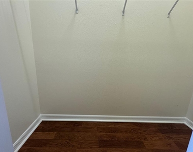 317 Down Pine Drive - Photo Thumbnail 33