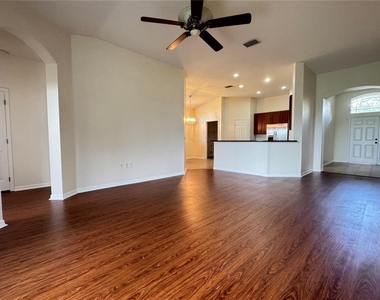 317 Down Pine Drive - Photo Thumbnail 7