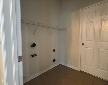 317 Down Pine Drive - Photo Thumbnail 30
