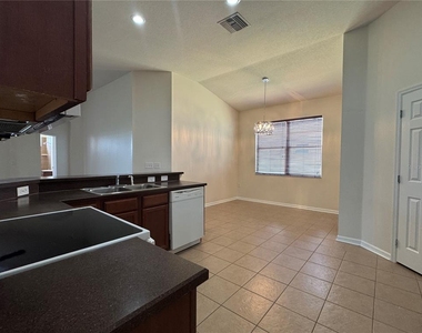 317 Down Pine Drive - Photo Thumbnail 12