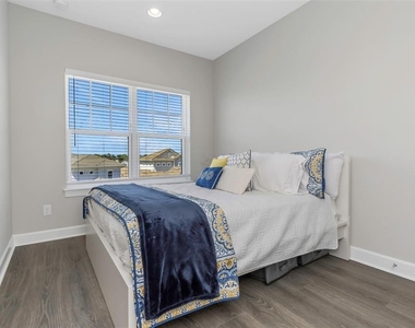 4063 Rocky Shores Drive - Photo Thumbnail 24