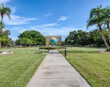 2310 Denmark St - Photo Thumbnail 45