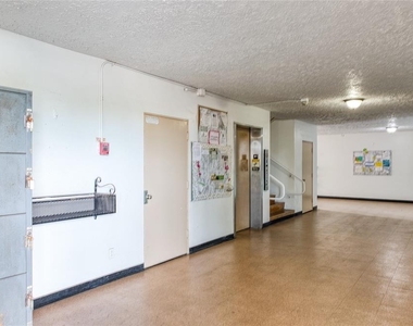 2310 Denmark St - Photo Thumbnail 28