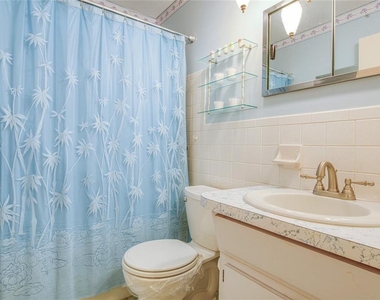 2310 Denmark St - Photo Thumbnail 25