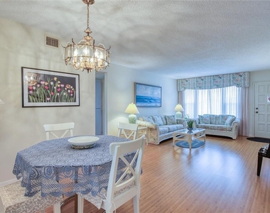 2310 Denmark St - Photo Thumbnail 4