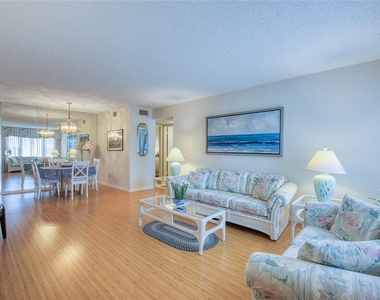 2310 Denmark St - Photo Thumbnail 2