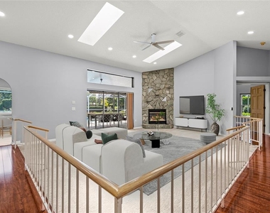 9447 Ashley Drive - Photo Thumbnail 11