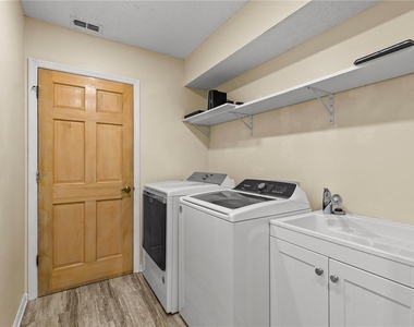 9447 Ashley Drive - Photo Thumbnail 42