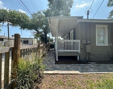 102 W Elm Street - Photo Thumbnail 2