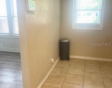 102 W Elm Street - Photo Thumbnail 19