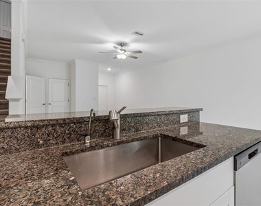 30751 Veridian Way - Photo Thumbnail 16