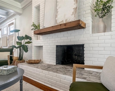 5301 N Central Avenue - Photo Thumbnail 10