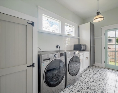5301 N Central Avenue - Photo Thumbnail 28