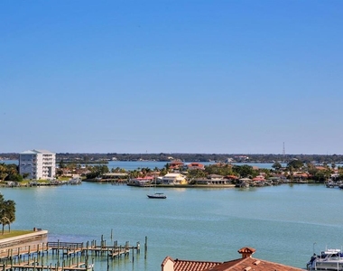 521 Mandalay Avenue - Photo Thumbnail 62