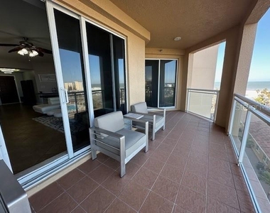 521 Mandalay Avenue - Photo Thumbnail 42