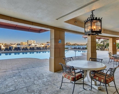 521 Mandalay Avenue - Photo Thumbnail 72