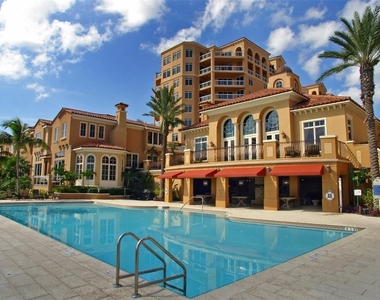 521 Mandalay Avenue - Photo Thumbnail 1