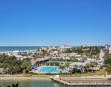 521 Mandalay Avenue - Photo Thumbnail 59