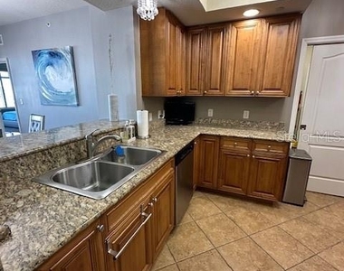 521 Mandalay Avenue - Photo Thumbnail 51