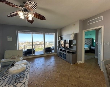 521 Mandalay Avenue - Photo Thumbnail 13