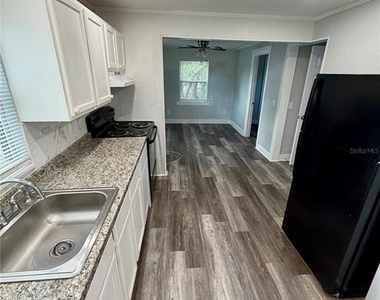 908 Beverly Avenue - Photo Thumbnail 1