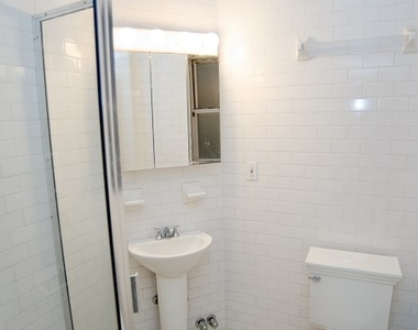 113 East 31st Street - Photo Thumbnail 3