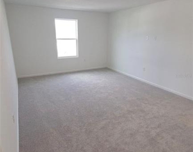 1326 Belle Isle Lane - Photo Thumbnail 6