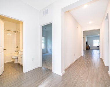 2366 White Cedar Way - Photo Thumbnail 3