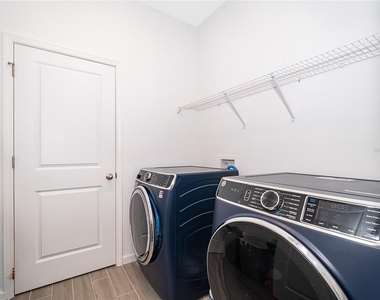 2366 White Cedar Way - Photo Thumbnail 13