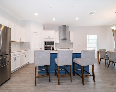 2366 White Cedar Way - Photo Thumbnail 7