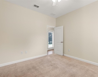 1317 Gleneagles Ln - Photo Thumbnail 23