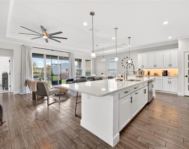 5608 Nw 39th Lane - Photo Thumbnail 1