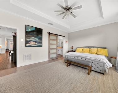 5608 Nw 39th Lane - Photo Thumbnail 6