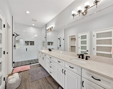 5608 Nw 39th Lane - Photo Thumbnail 8