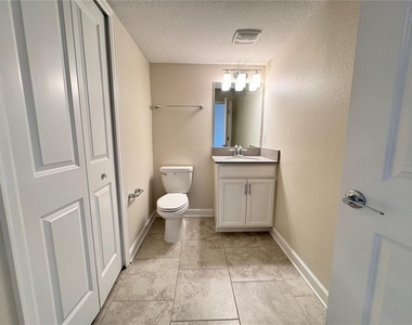 1252 Royal St George Boulevard - Photo Thumbnail 8
