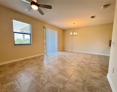 1252 Royal St George Boulevard - Photo Thumbnail 5
